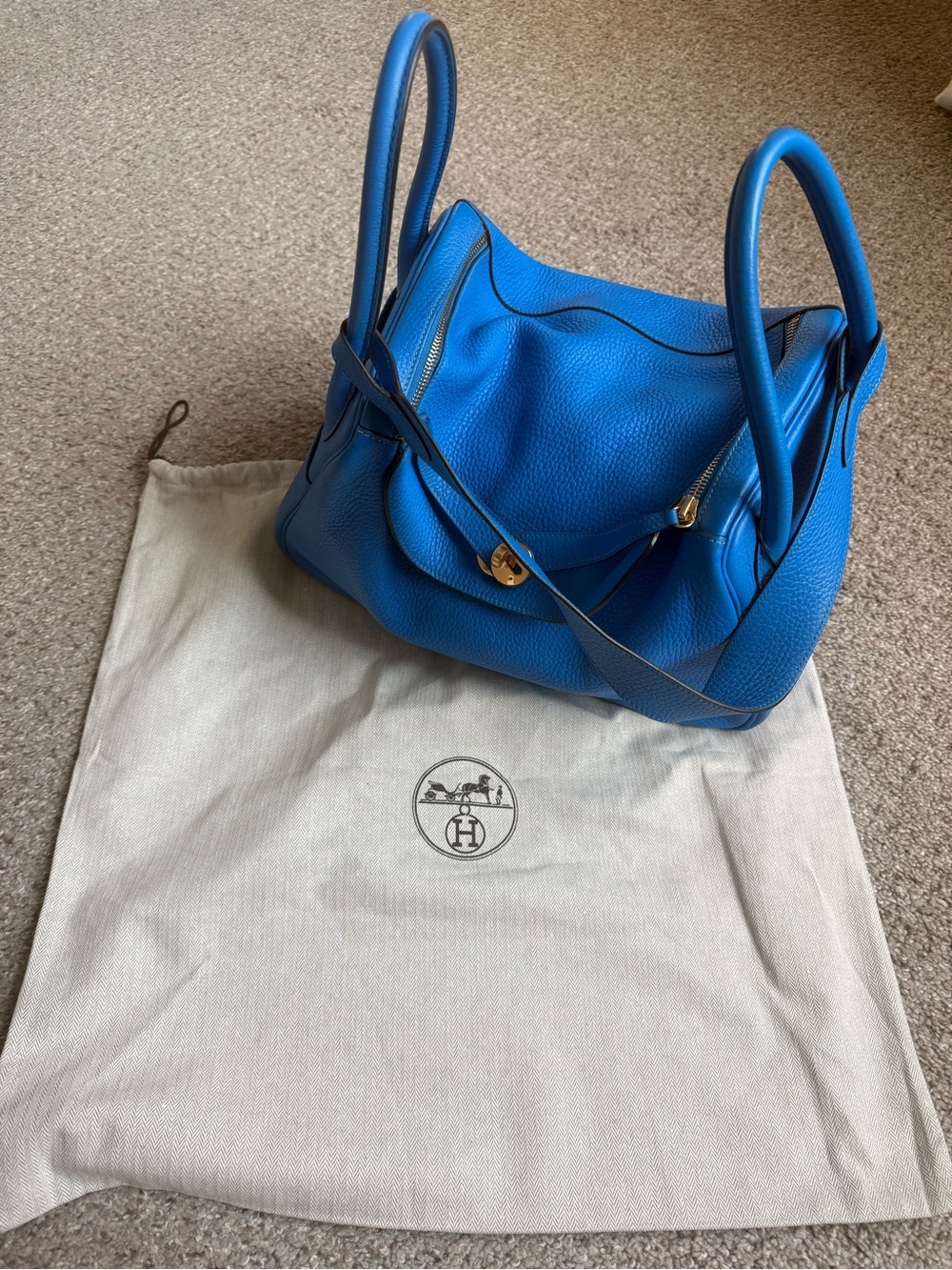 Hermès Lindy 34 Blue Taurillon Clemence Leather Shoulder Bag Gold Hardware